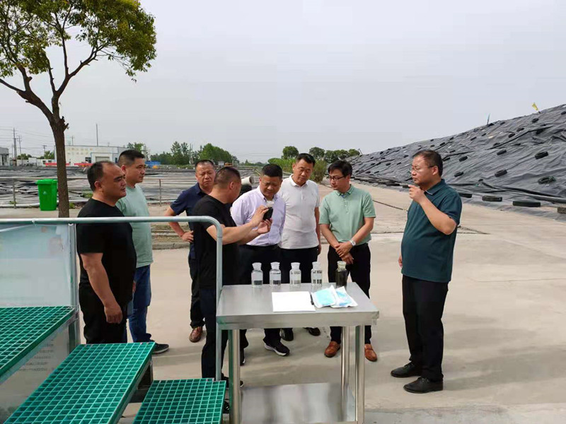 江蘇省（shěng）泰（tài）州市城管局領導一行就中文字幕在线一区環境興化垃圾填埋場滲濾（lǜ）液處理項目進行專項檢查