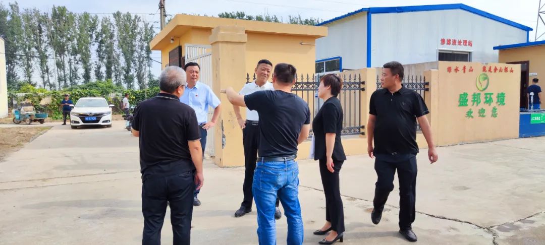 新鄉市城管局局長、衛輝市主管領導（dǎo）等一行蒞臨中文字幕在线一区環境衛輝垃圾填埋場滲濾液處理項目進行視（shì）察調研工（gōng）作（zuò）